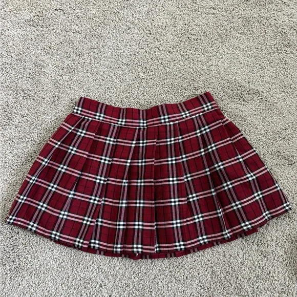 Red Plaid Skirt NWOT - Picture 4 of 5
